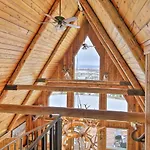 A-Frame Home With Breathtaking Views And Hot Tub!