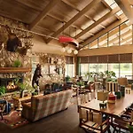 Field & Stream Lodge Bozeman