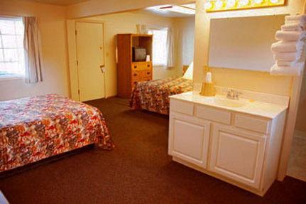 Motel Rainbow