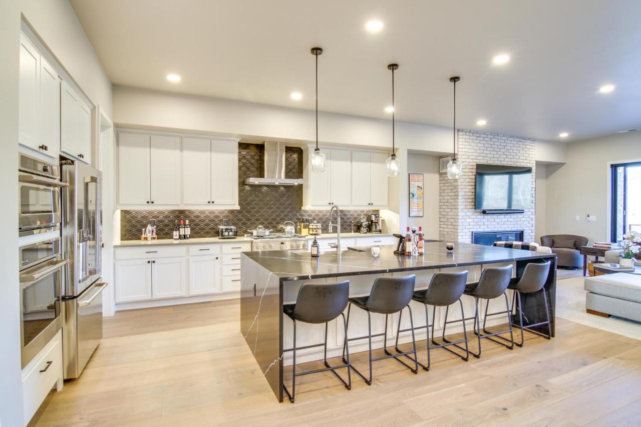 Modern Escape With Bridger Mountain Views! Holiday home Bozeman