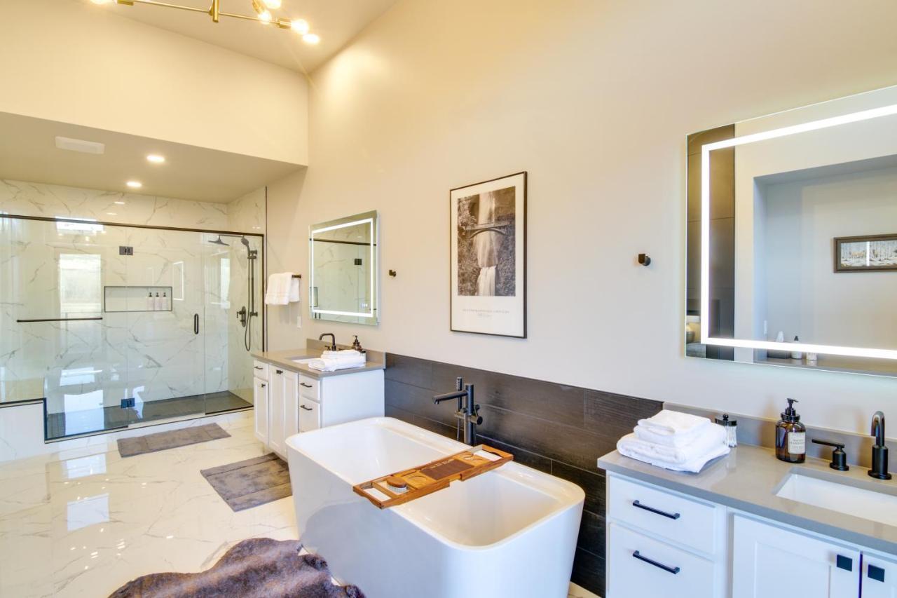 Modern Escape With Bridger Mountain Views! Holiday home Bozeman