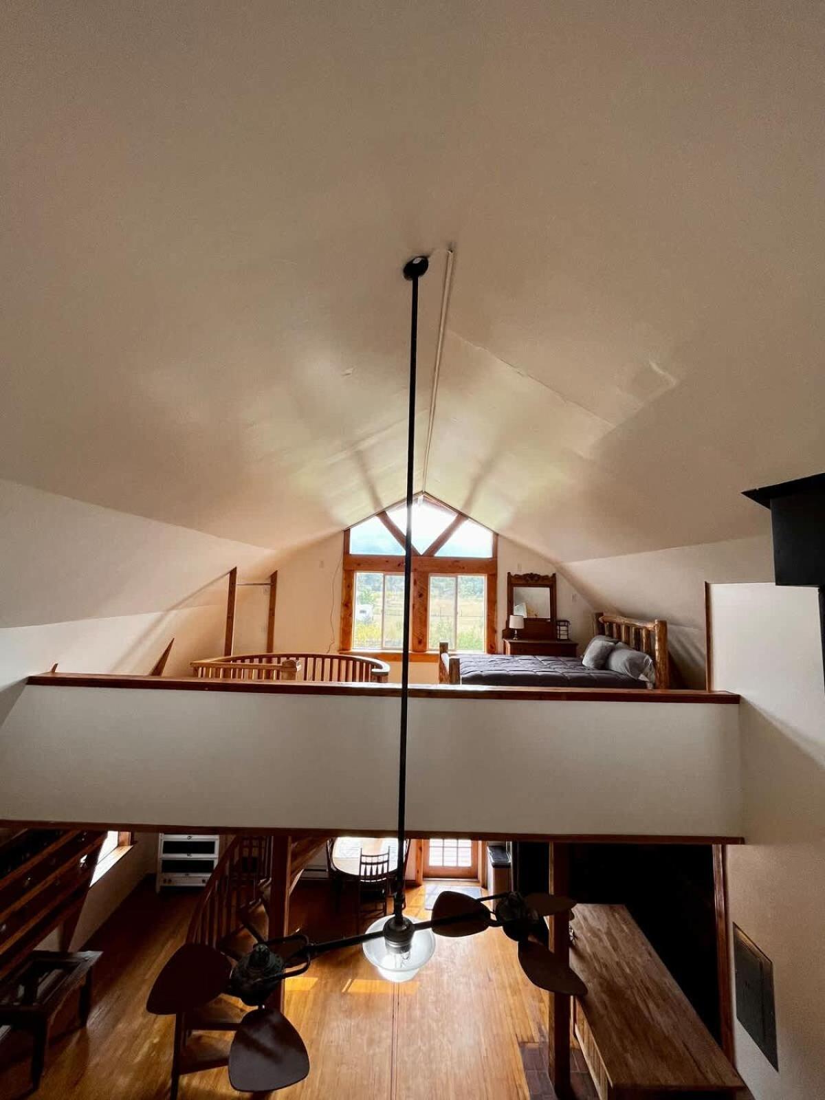 Holiday home Fully Renovated 1800s Red Barn Close To Everything *