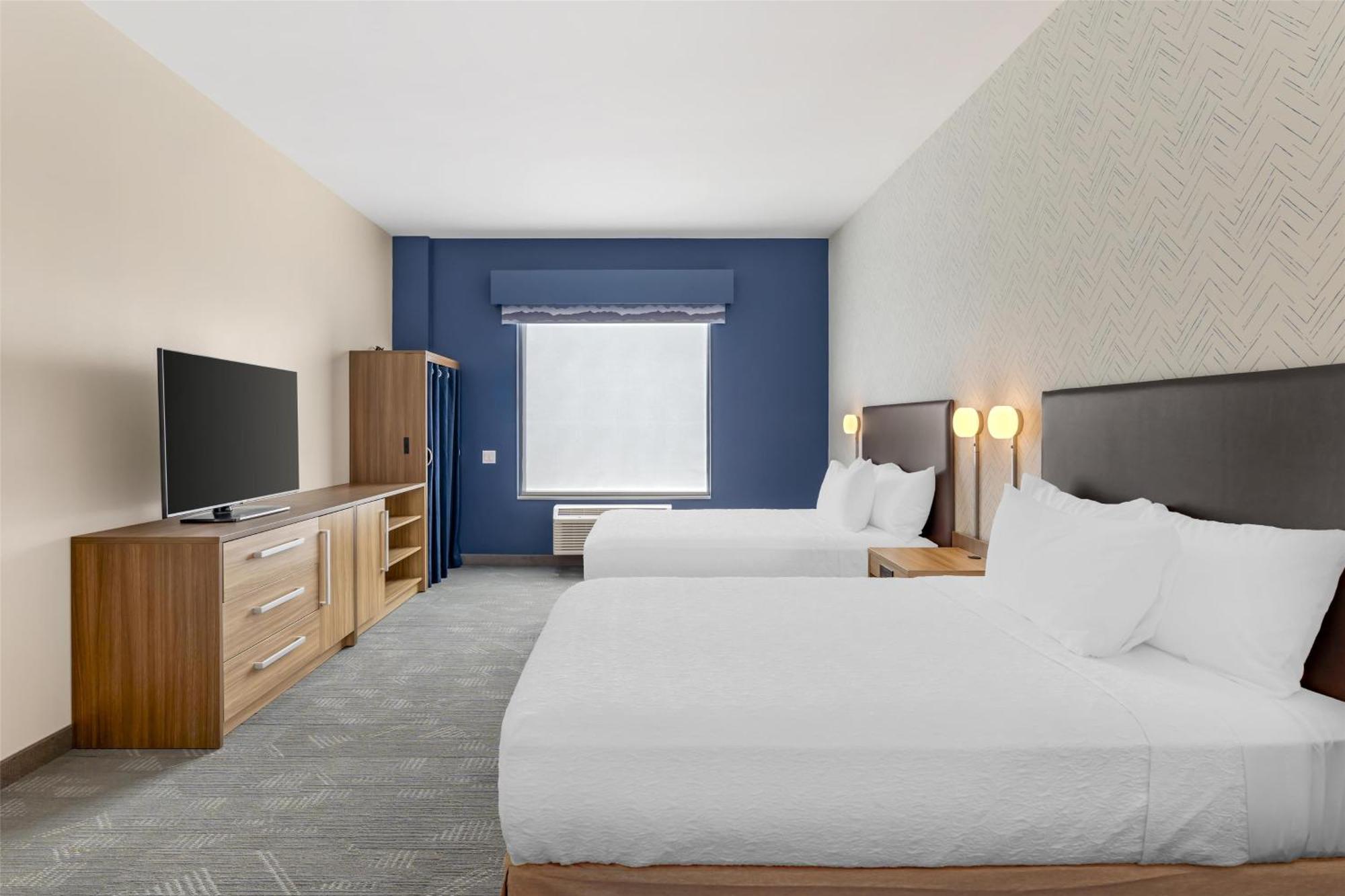Home2 By Hilton Four Corners 3*