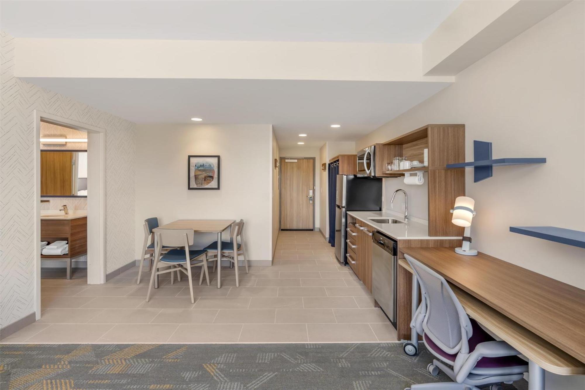 Home2 By Hilton Four Corners