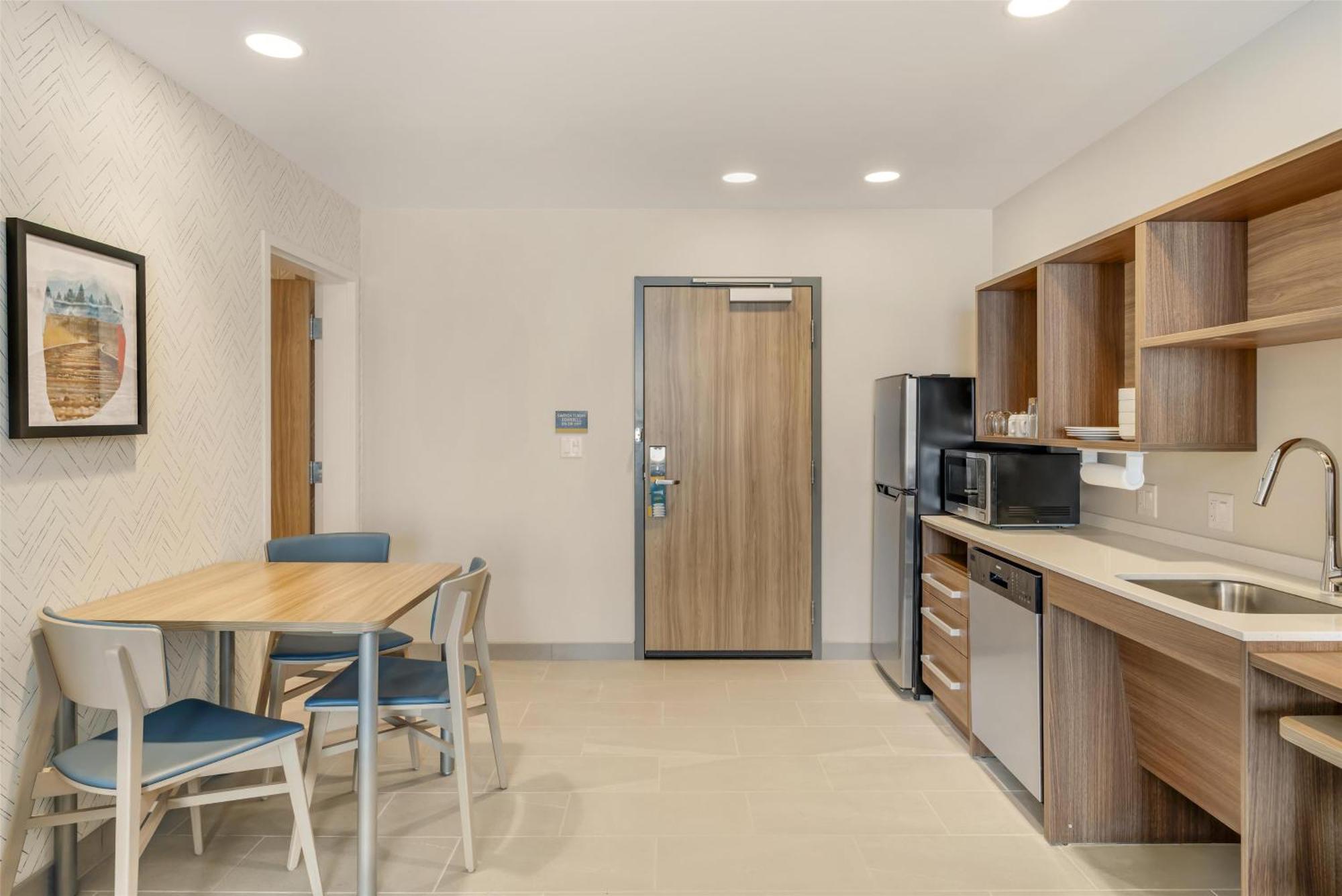Hotel Home2 By Hilton Four Corners Bozeman