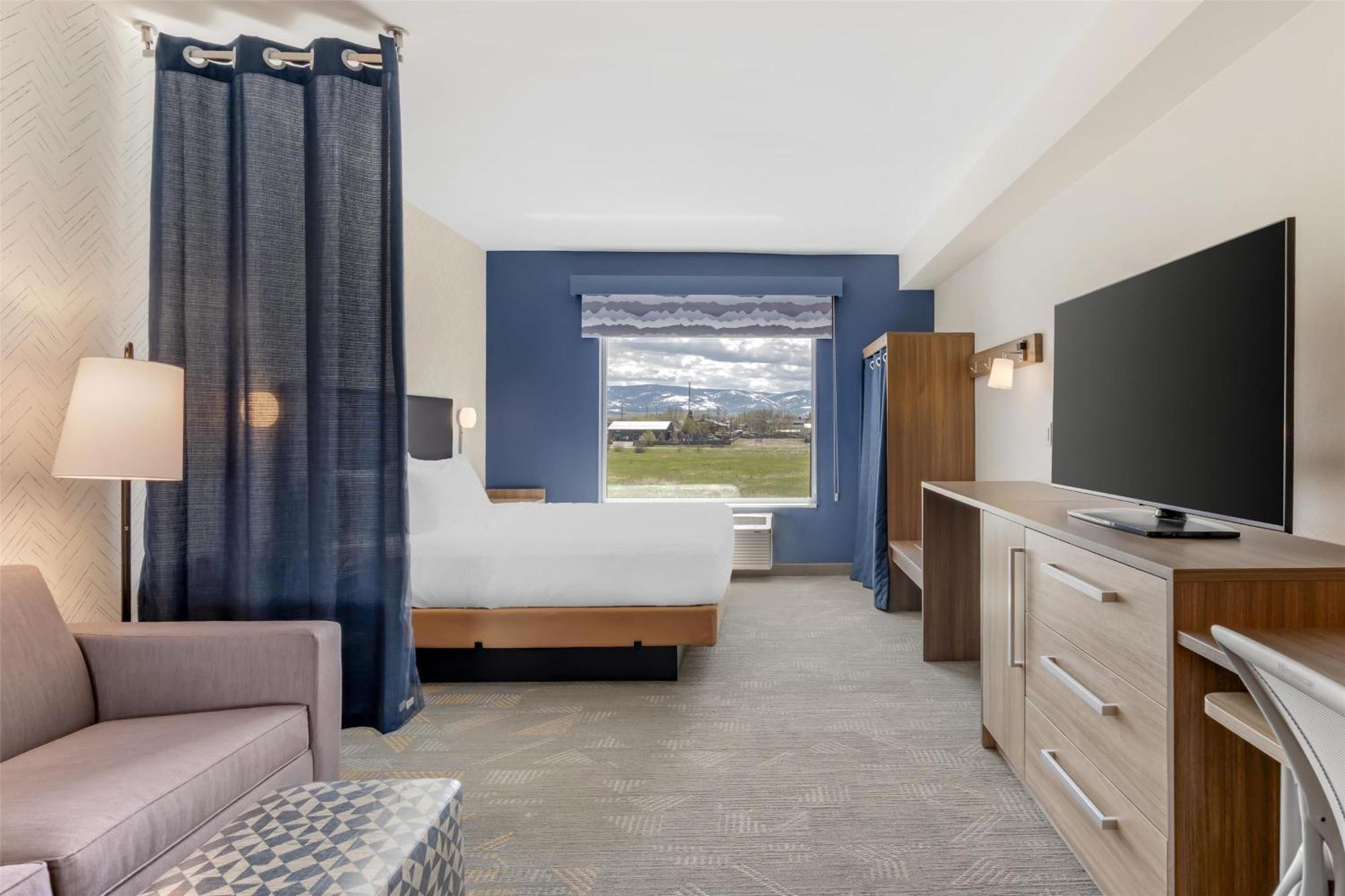Home2 By Hilton Four Corners