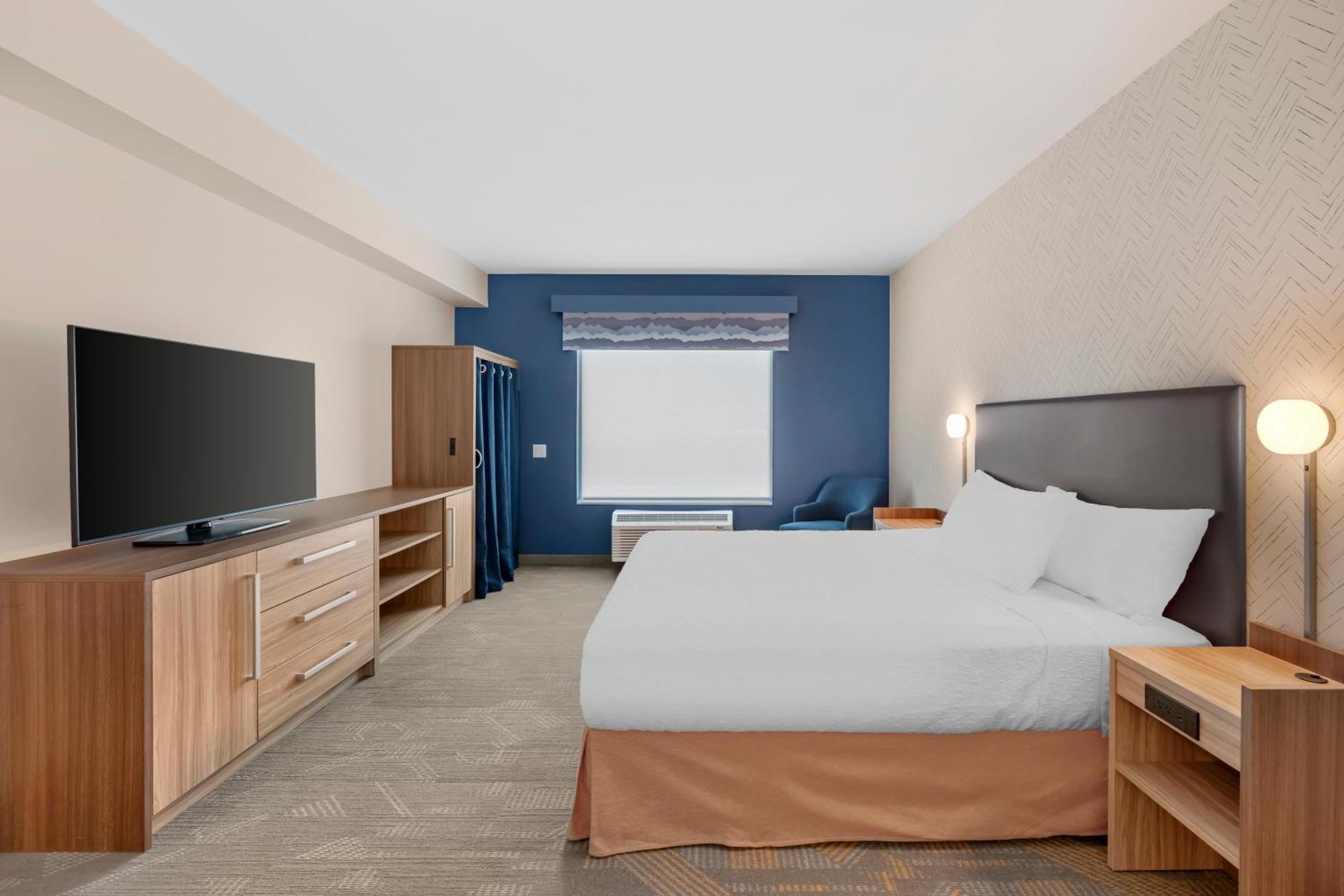 Home2 By Hilton Four Corners 3*