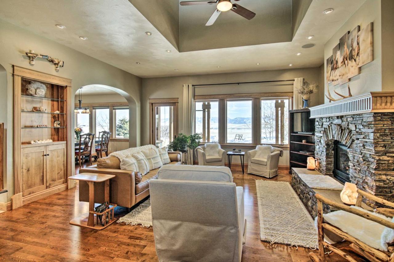 Holiday home Upscale On The Prairie!