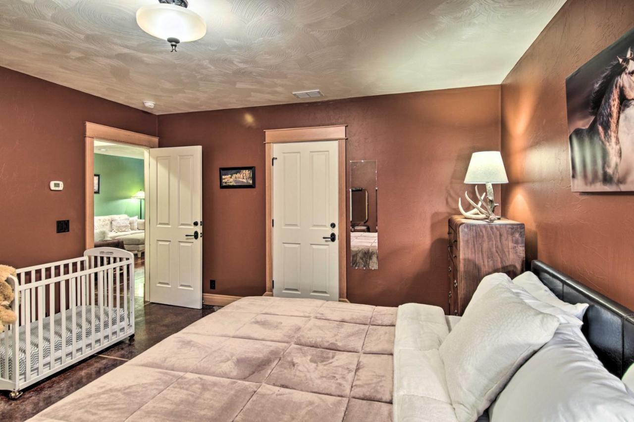 Upscale On The Prairie! Holiday home